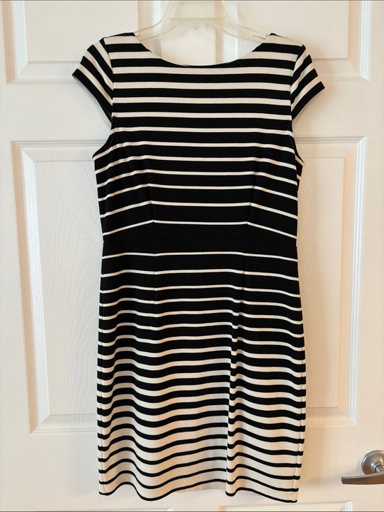 LOFT Dresses & Skirts - LOFT Black and White Striped Cap-Sleeve Midi Dress